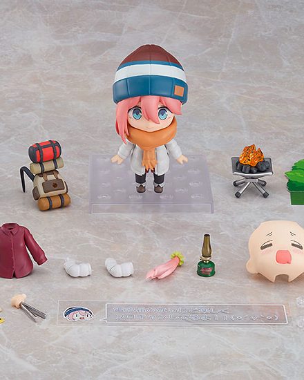 Nendoroid Laid-Back Camp Nadeshiko Kagamihara Solo Camp Ver. DX Edition